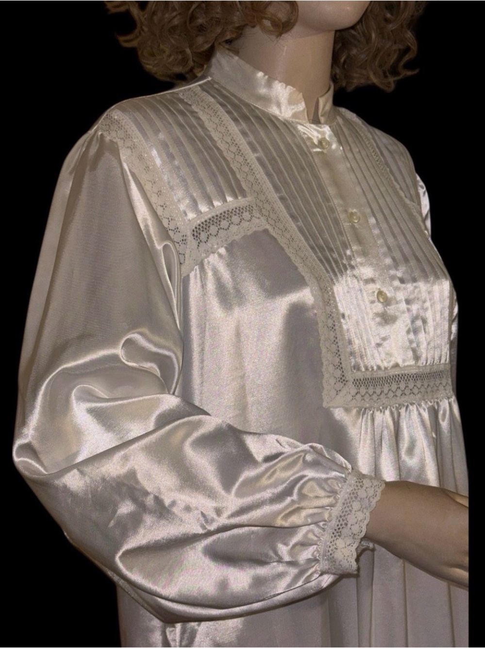 Vintage Ilise Stevens Nightgown White Satin Flannel Lined Lace Billow Sleeves L - Picture 5 of 8
